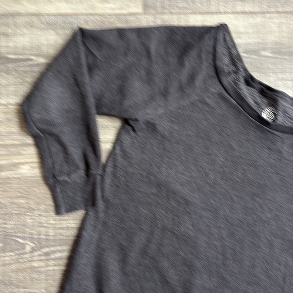 Chaser Collection Top - Picture 3 of 6